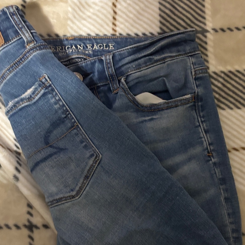American Eagle Outfitters Women's Skinny Jeans - Light Blue Wash
